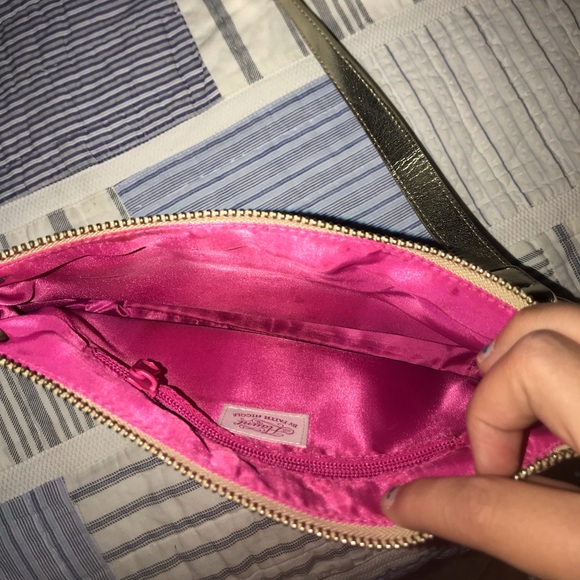 Purse - Picture 3 of 3